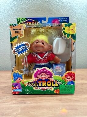 NEW! Playmates Totally TROLL Vintage 2001 ANNIE O. KLEE Cowgirl Doll Series 1